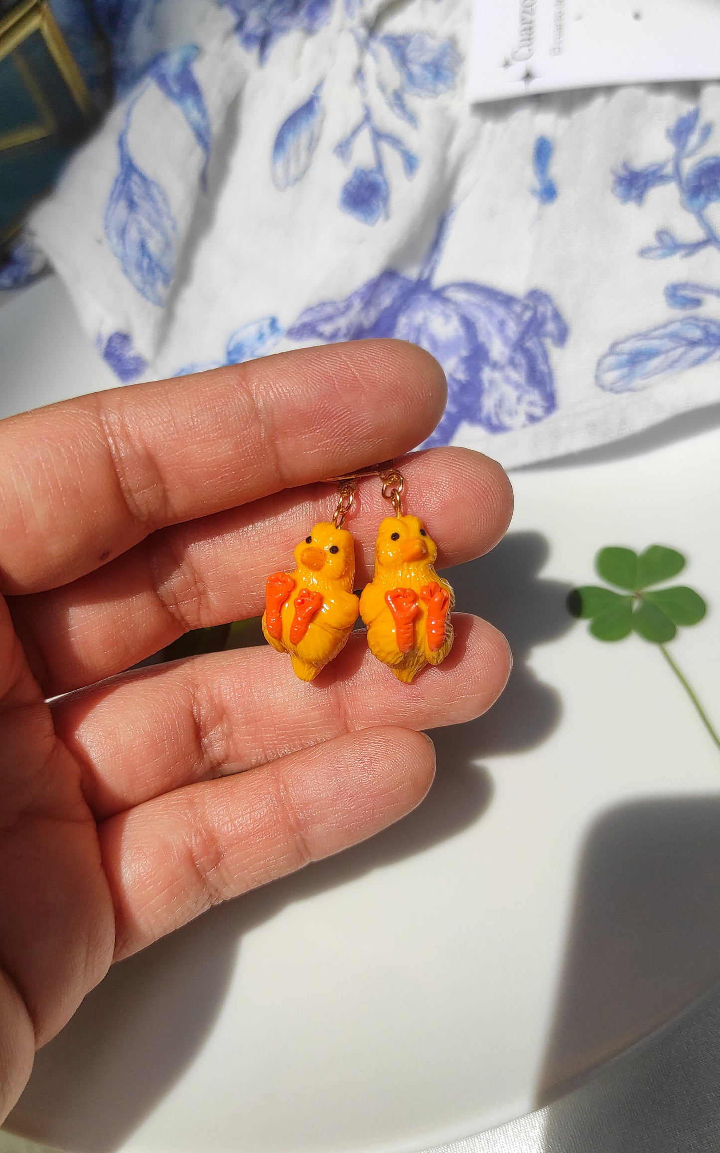 Aretes pollito